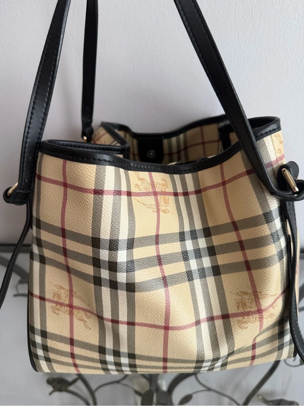 Classic Plaid Bucket Shoulder Bag in Beige and Black